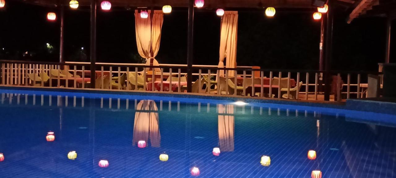Hill Rock Goa Coconut Inn Arombol Terekhol Экстерьер фото