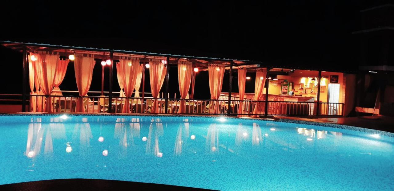 Hill Rock Goa Coconut Inn Arombol Terekhol Экстерьер фото