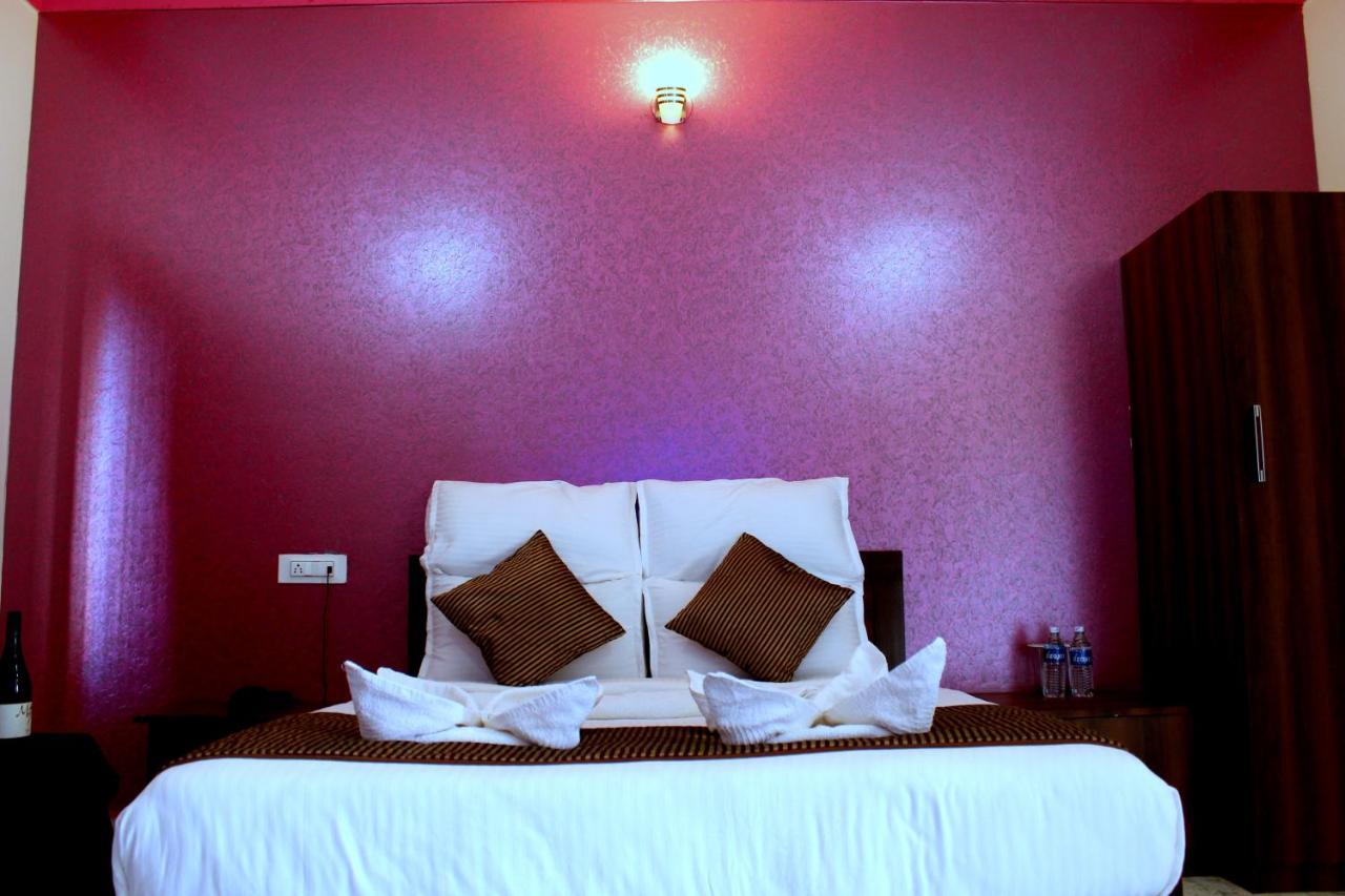 Hill Rock Goa Coconut Inn Arombol Terekhol Экстерьер фото